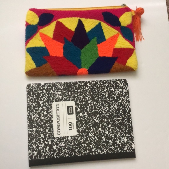 Authentic Handmade Colombian Wayuu Clutch - Picture 7 of 8